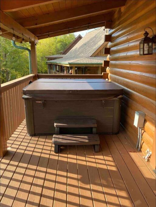 Cabin With New Hot Tub, Near Dollywood .2Bd.2Ba.Sleeps6.Bbq سيفيرفيل المظهر الخارجي الصورة