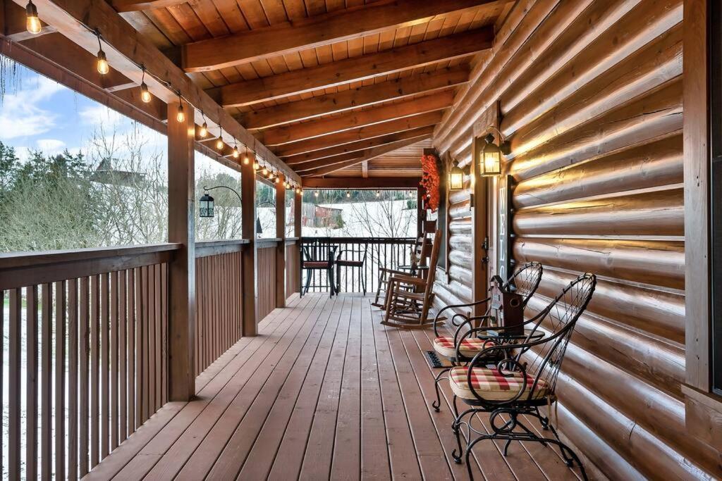 Cabin With New Hot Tub, Near Dollywood .2Bd.2Ba.Sleeps6.Bbq سيفيرفيل المظهر الخارجي الصورة